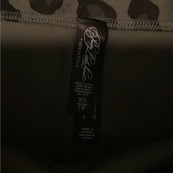 Aeropostale XS Grey Leopard Print Mini Skirt-Pretty Little Liars Collection - Picture 3 of 5